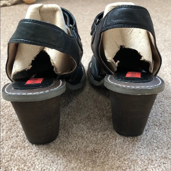 Miz Mooz Black Sandals - Picture 4 of 7